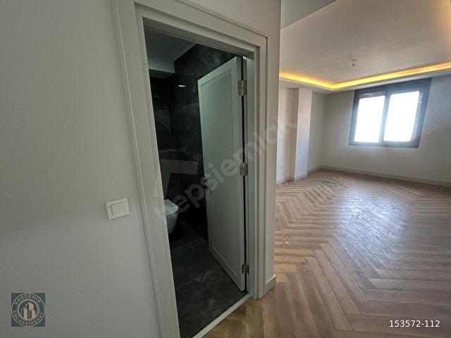ÜSKÜDAR SULTANTEPEDE 4+2 NET 240 M2 TERASLI LÜKS DUBLEKS DAİRE - Görsel 6