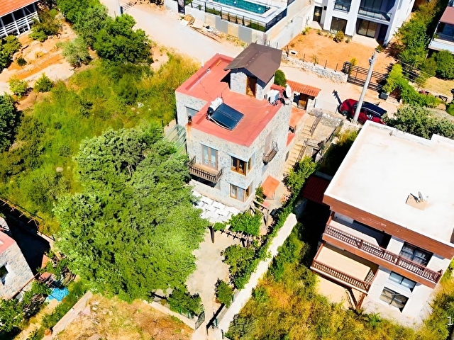 Satılık Meşelik Kuyucak Müstakil Bahçeli Orijinal Taş Villa