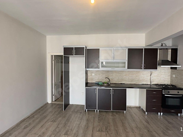 Beylikdüzü Site Metrobüse 3 Dk Ferah Geniş 1+1 Kiralık Daire - Görsel 7