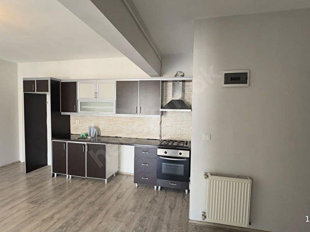 Beylikdüzü Site Metrobüse 3 Dk Ferah Geniş 1+1 Kiralık Daire - Görsel 8