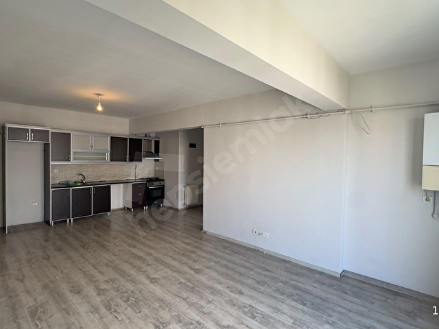 Beylikdüzü Site Metrobüse 3 Dk Ferah Geniş 1+1 Kiralık Daire - Görsel 17