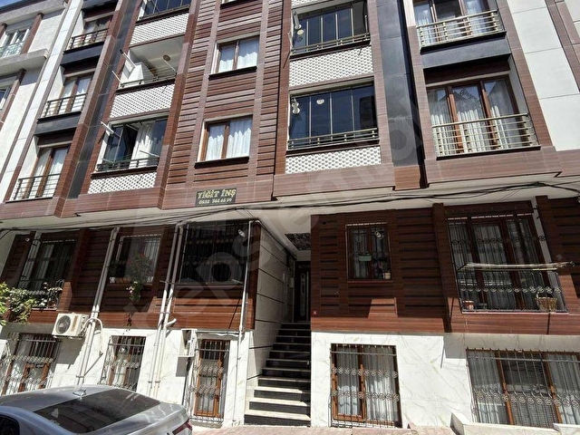 ESENYURT ÜÇEVLER MAHALLESİNDE SATILIK 2+1 EŞYALI, KREDİYE UY