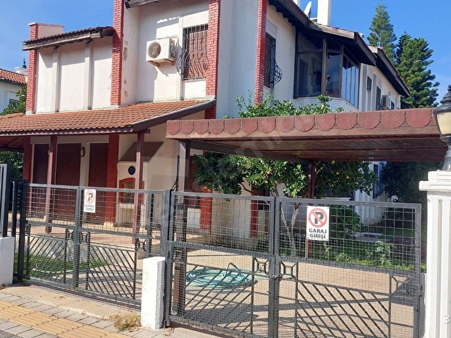 Marmaris in merkezinde en güzel sitede satılık uygun ikiz villa - Görsel 26