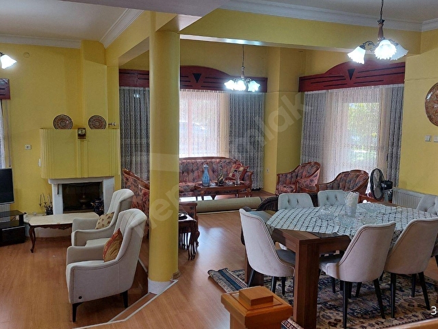 Marmaris in merkezinde en güzel sitede satılık uygun ikiz villa
