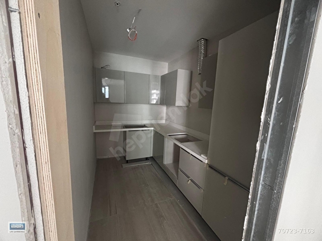 MEGAPOL İZMİR TOWER THREE REZİDANS KULEDE SATILIK 1+1 DAİRE - Görsel 9