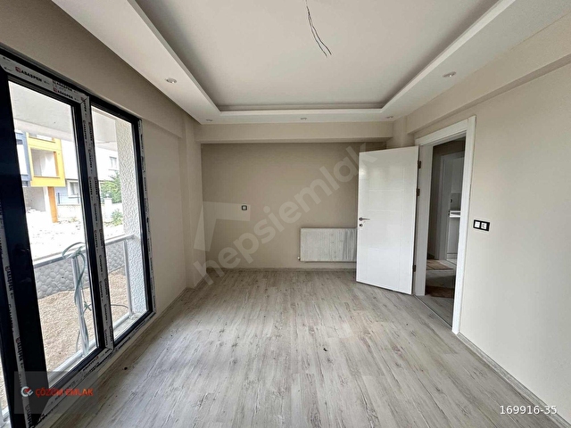 ÇÖZÜM EMLAKTAN MURADİYEDE 2+1 KAPALI MUTFAK KARANLIKSIZ DAİRE - Görsel 12