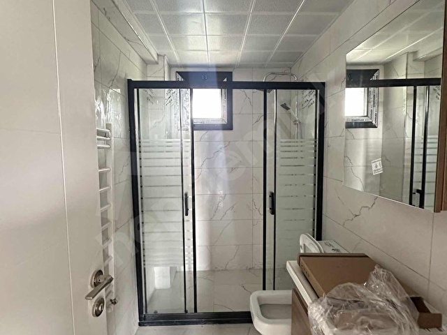 ÇÖZÜM EMLAKTAN MURADİYEDE 2+1 KAPALI MUTFAK KARANLIKSIZ DAİRE - Görsel 9
