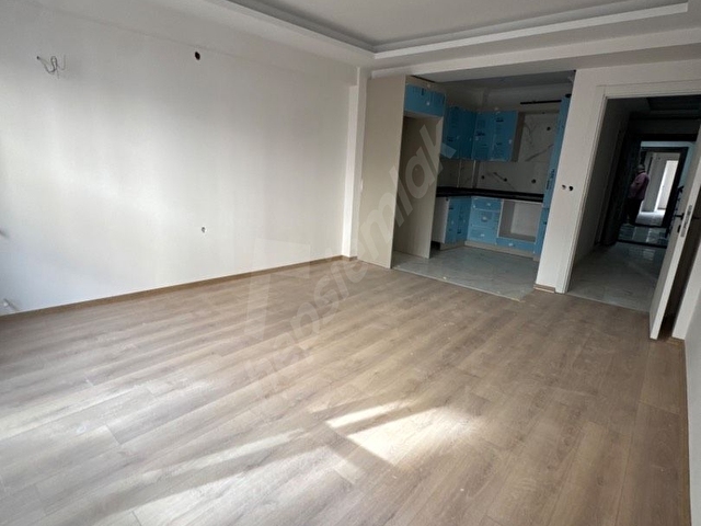 Sahibinden Karşıyaka İmbatlı’da Merkezi Konumda, Kapalı Otoparklı, Engelliye Uygun Modern Daire - Görsel 2