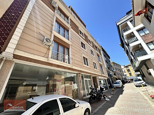 ÜMRANİYE ÇARŞI MERKEZDE 3.KAT 240M² 6+2 SATILIK DUBLEKS DAİRE - Görsel 2