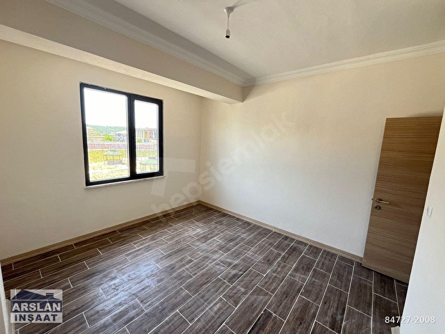 ARSLAN İNŞAAT DENİZE SIFIR HAVUZLU SİTEDE %50 PEŞİN %50 TAKSİT - Görsel 22