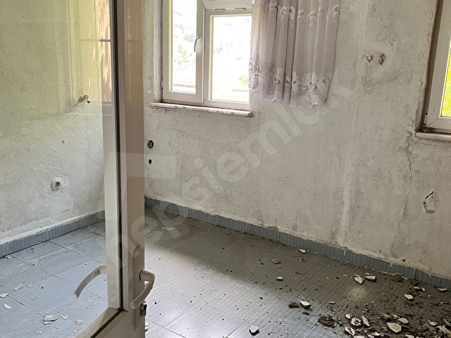 Satılık hisse 2 Katlı Kargir Ev ve Arsası - Görsel 7