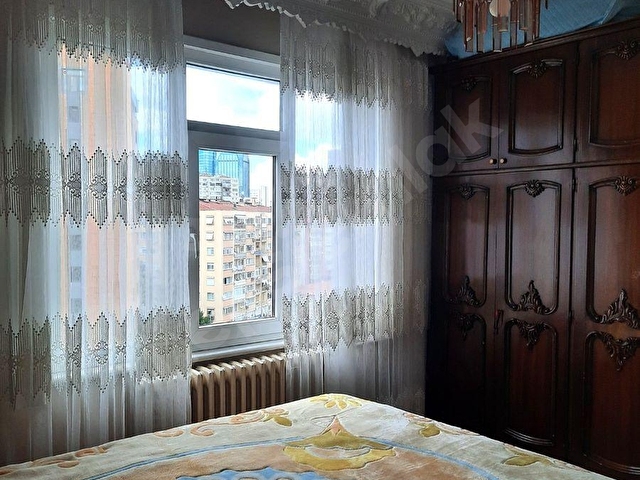 GAYRETTEPE MERKEZDE 3+1 165 m2 7. KAT DENİZ MANZARALI GENİŞ OTOPARKLI ÇİFT ASANSÖRLÜ ÇİFT BALKONLU - Görsel 13