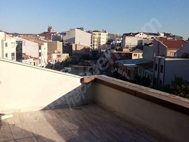 EGE EMLAKTAN KEŞAN MERKEZDE TERASLI KİRALIK EŞYALI DAİRE - Görsel 3