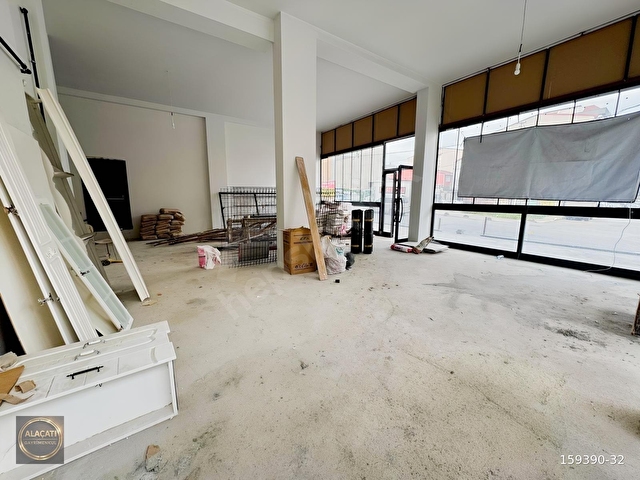 ALAÇATI GAYRİMENKULDEN ANTALYA CADDESİNE CEPHE 270 m2 DÜKKAN - Görsel 4