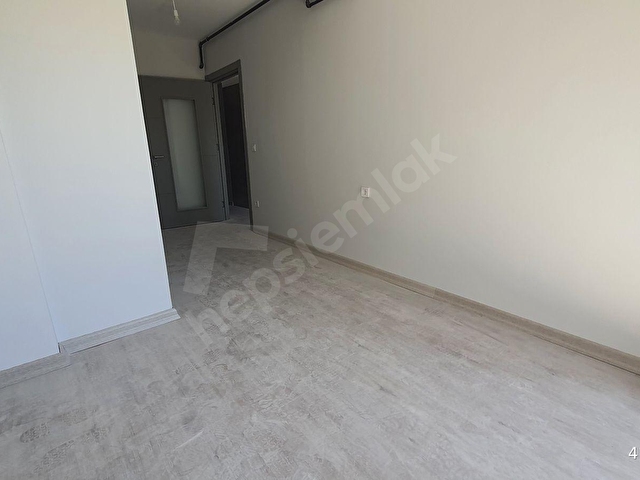 BORNOVA MERKEZDE SIFIR 2+1 SATILIK - Görsel 9