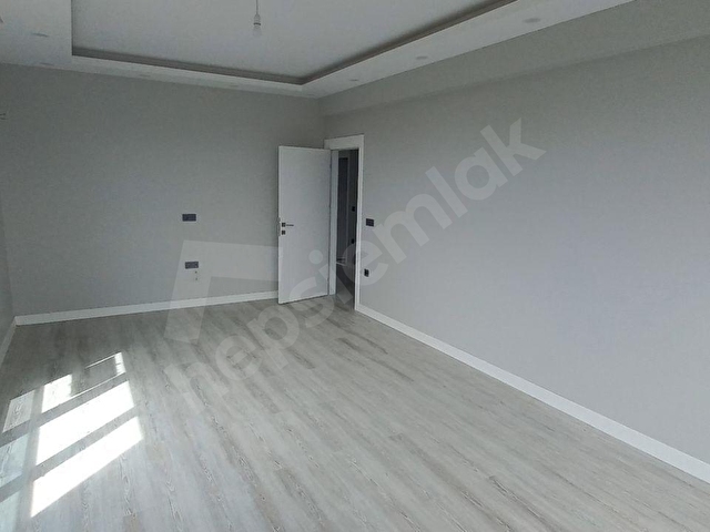 LİR DEN ÇORLU ÖNERLER DE ÇOK GÜZEL KONUM DA LÜKS 2+1 DAİRELER - Görsel 5
