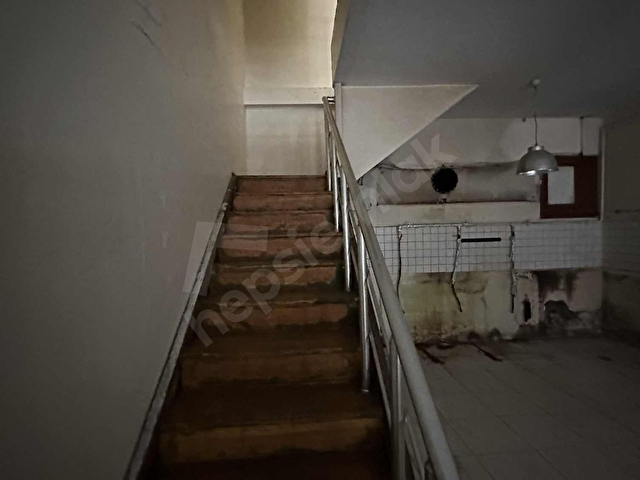 BEŞİKTAŞ ÇARŞI İÇİNDE 3 KATLI KİRALIK DÜKKAN - Görsel 23
