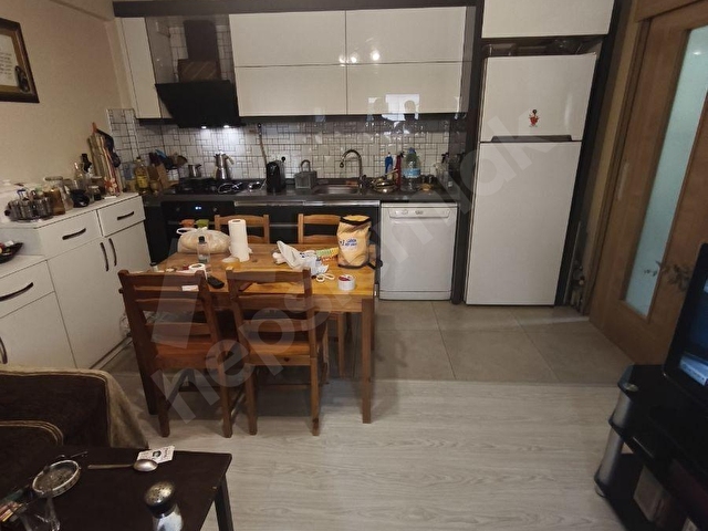 Karşıyaka Şemikler Mh Kiralık 2+1 Daire