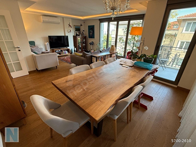 Modada Kapalı Garajlı, Balkonlu, 5 Yaşında 3+1 Daire