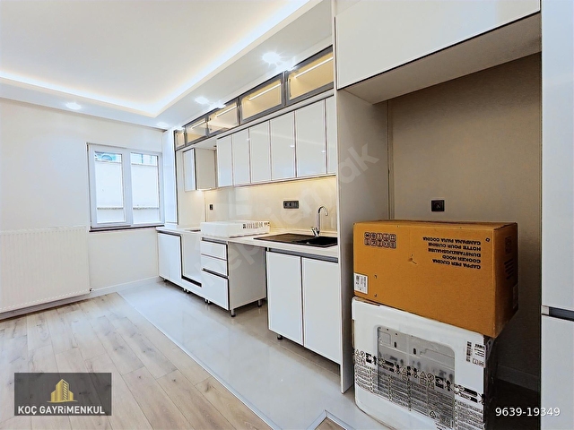 CADDE ÜZERİ, ULTRA LÜX YAPILI, 3+1, Y.GİRİŞ , BALKONLU , KOMBİLİ - Görsel 3