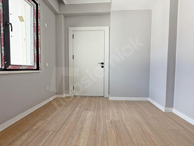SULTANBEYLİ BOSNA BULVARINDA EBEVEYN BANYOLU 3+1 DAİRE !! - Görsel 13