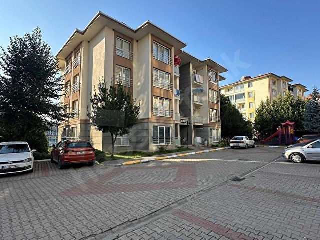 BAŞİSKELE YAKAMOZ KONUTLARI KİRALIK 2+1 DAİRE - Görsel 3