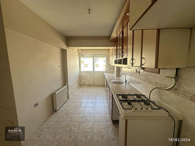 SALMANDAN K.YAKA BAHÇELİEVLERDE KİRALIK 3+1 DAİRE - Görsel 4