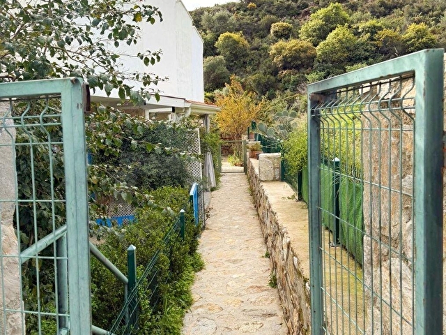 Satılık Datça Karaköy Bahçeli Dubleks 1+1 Mini Villa - Görsel 2