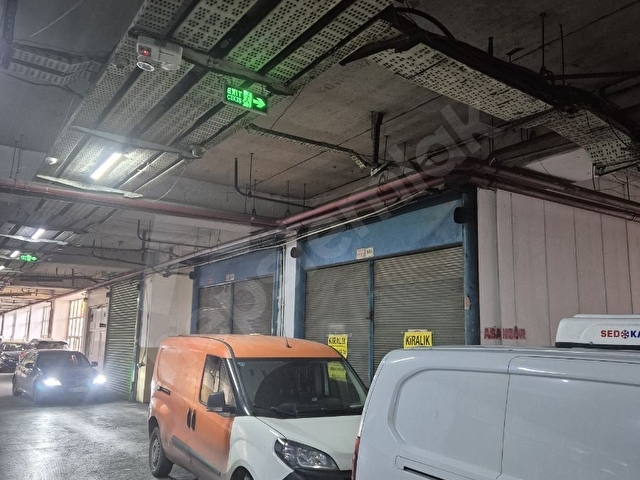 Mega Center Kuru gıda Bayrampaşa 2 adet 32 şer m2 dükkan - Görsel 6