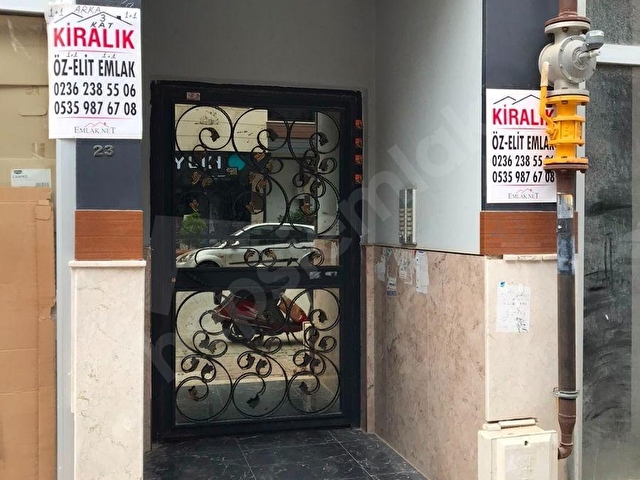 ÖZ ELİT EMLAKTAN MURADİYEDE KİRALIK 1+1 ARA KAT DAİRE 15.000 TL.