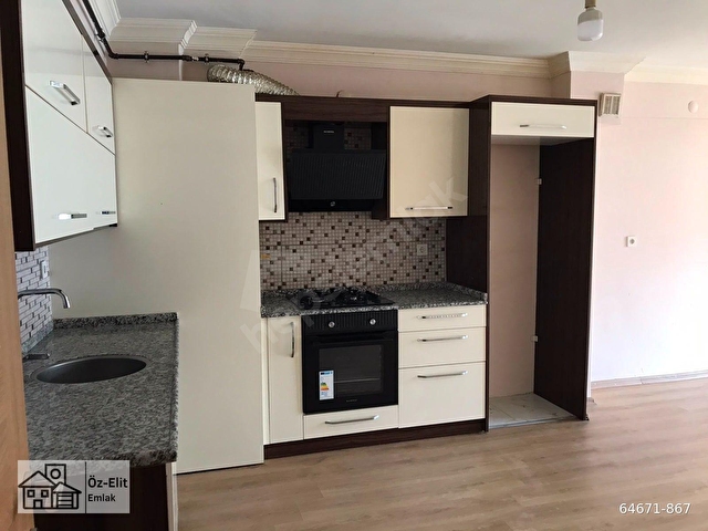 ÖZ ELİT EMLAKTAN MURADİYEDE KİRALIK 1+1 ARA KAT DAİRE 15.000 TL. - Görsel 7