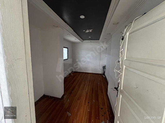 Kiralık tekstile uygun 175 metre² elektrik rayları mevcut - Görsel 9