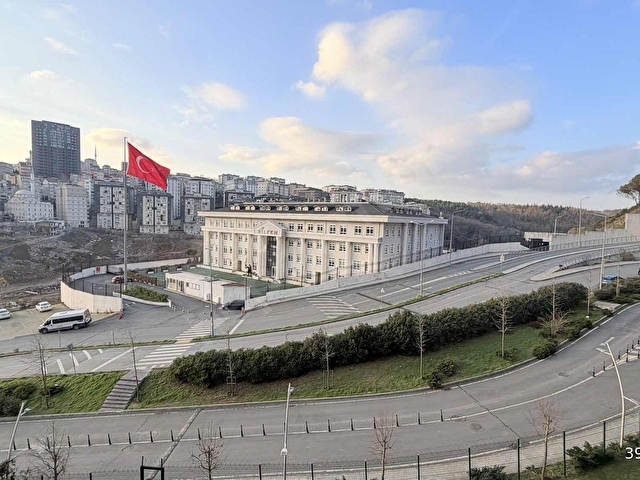 SARIYER MASLAK 1453 SATILIK 3 BÖLMELİ FERAH KULLANIŞLI OFİS - Görsel 3