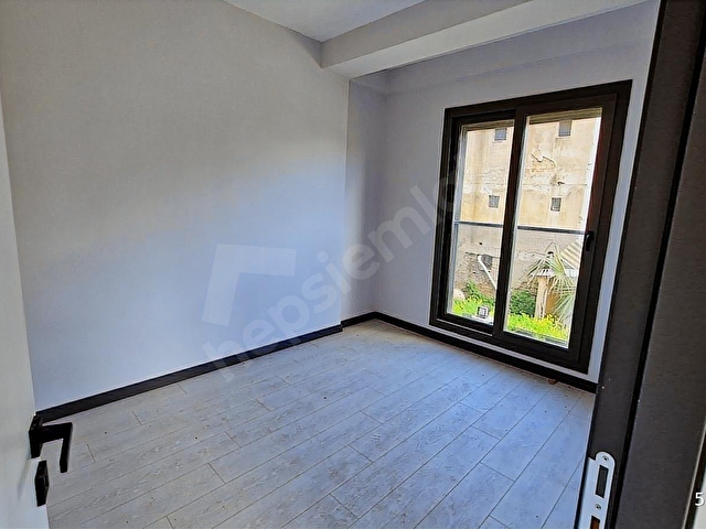 Çiğli Katip Çelebi Üniversitesi Yakını 1+1 Site içinde Sıfır - Görsel 26