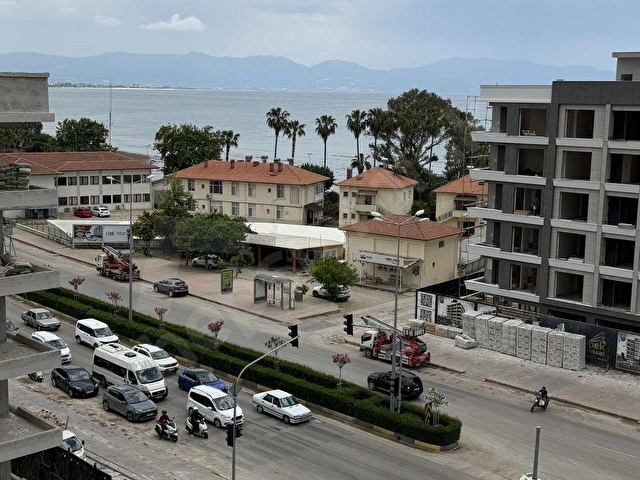ANA CADDE ÜSTÜNDE NET 71Lİ GENİŞ 2+0 DENİZ MANZARALI DAİRE - Görsel 30