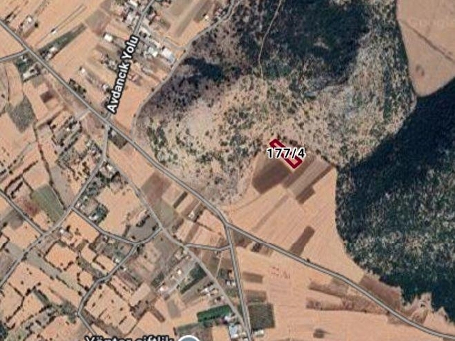Bucak Avdancıkta 2663 M² Yatırımlık Tarla - Görsel 15