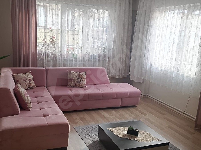 Gemlik istiklal caddesinde içi ful yapılı deniz gören daire - Görsel 17