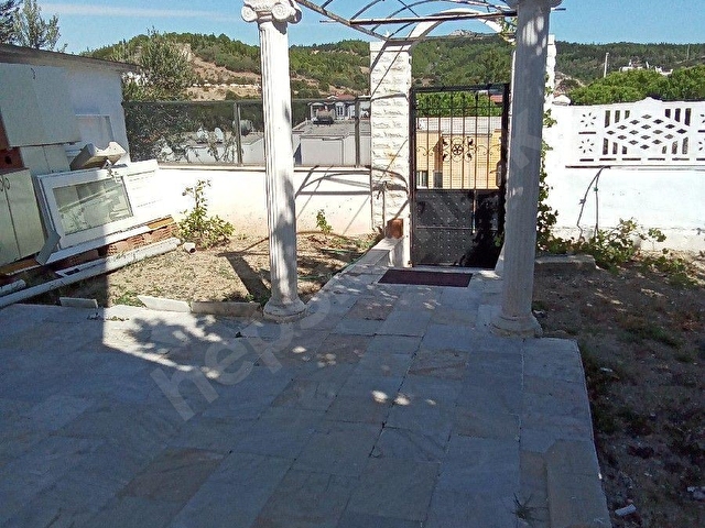 SEFERİHİSAR ÖMÜR BELDESİNDE TRİPLEKS YAZLIK - Görsel 5