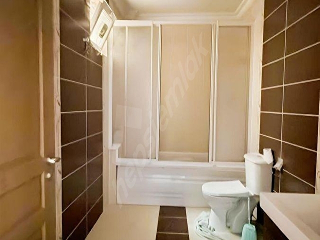 BÖLCEK CADDESİNDE SATILIK 3+1 SON KAT - Görsel 10