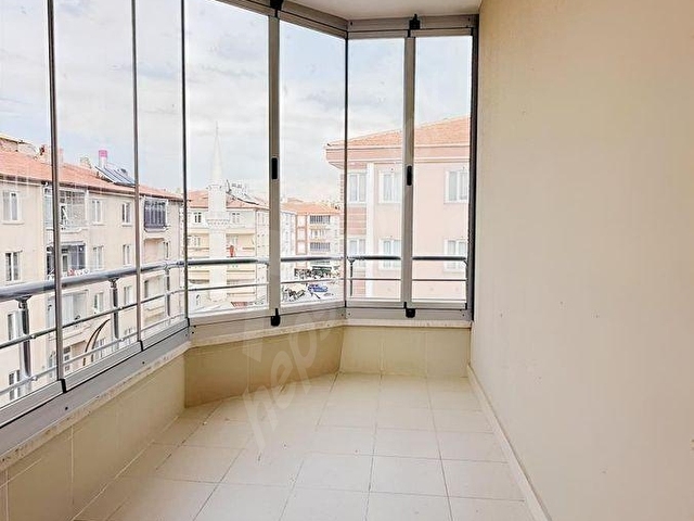 BÖLCEK CADDESİNDE SATILIK 3+1 SON KAT - Görsel 29