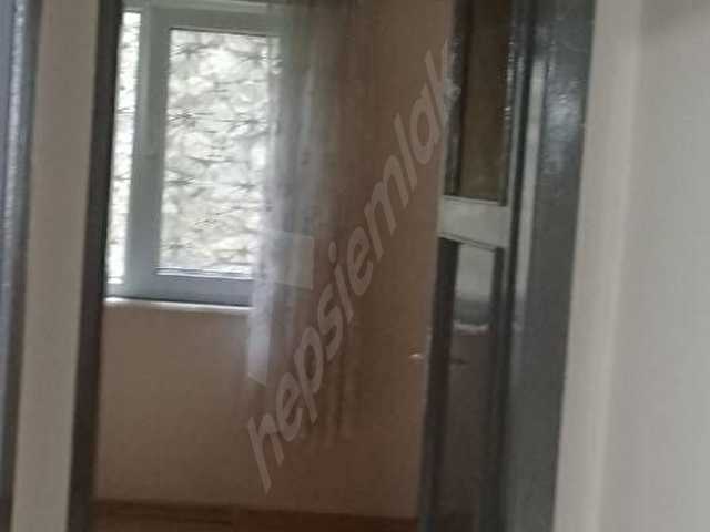 ÜSKÜDAR SELİMİYEDE  SAHİBİNDEN HER YERE BİR ADIM MESAFEDE, COK MERKEZİ, BAKIMLI , FERAH  BOŞ DAİRE - Görsel 26