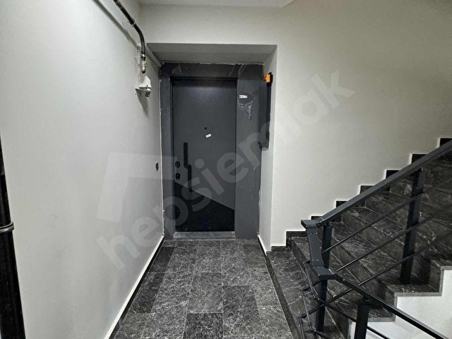 GÜNEŞLİDE HARAİKA BİR DAİREHATUNOĞLU GAYRİMENKUL - Görsel 7