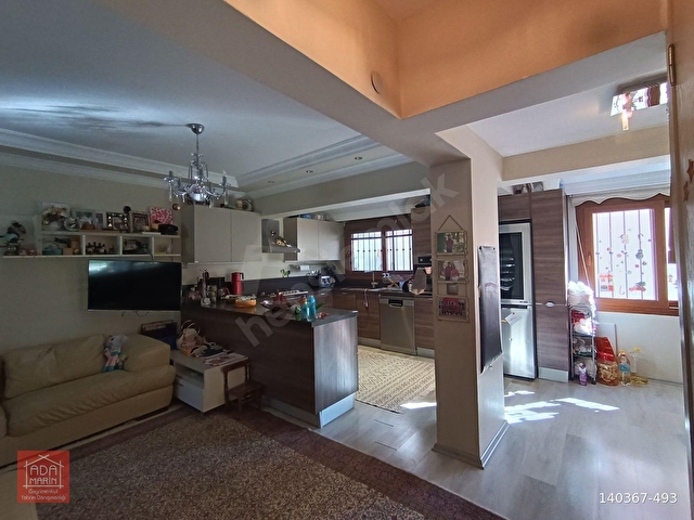 KUŞADASI SAHİL SİTESİNDE 210 M2 SATILIK 4+1 TRİPLEKS VİLLA - Görsel 13