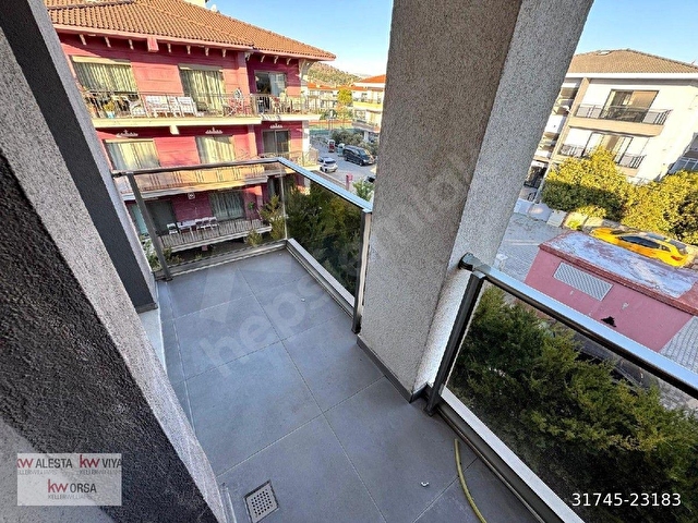 Çeşme Merkez Marinaya yürüme mesafesinde 2+1 kiralık Daire - Görsel 17