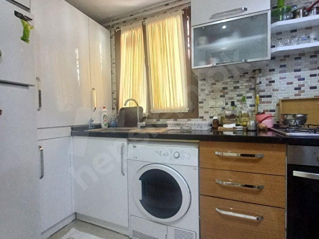 BAHÇELİEVLER SOĞANLI MAH. BASIN SİTESİ FERİT SELİM PAŞA CD.YAKINI 10 YILLIK BİNADA 2+1 80M2 Y.GİRİŞ - Görsel 17