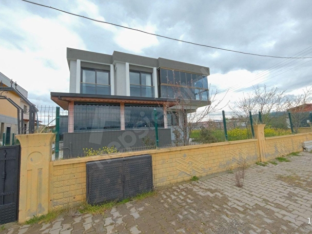 REMAXTAN YUNUSEMRE ORTAKÖYDE SATILIK MÜSTAKİL VİLLA
