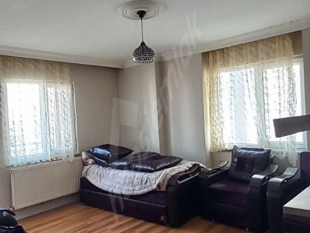 ÇORLU MERKEZDE İYİ LOKASYONDA CADDE CEPHE GENİŞ 3+1 DAİRE - Görsel 4