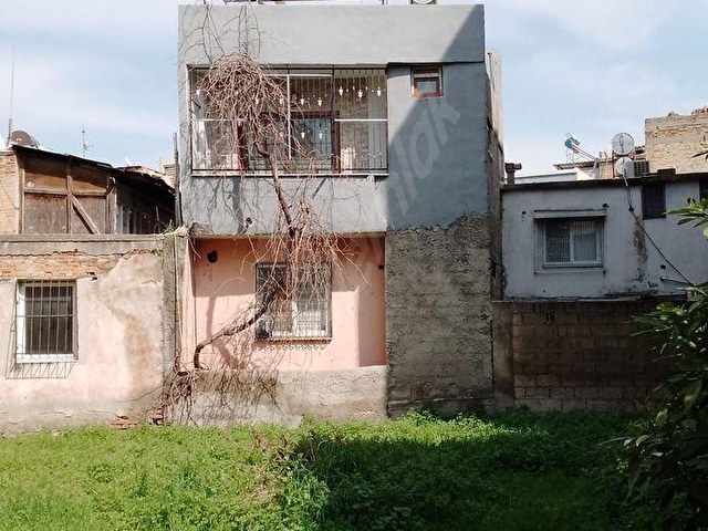 GELECEĞE YATIRIM MERKEZİ KONUM İÇİ YAPILI DURAKLARA YAKIN 3+1 EV