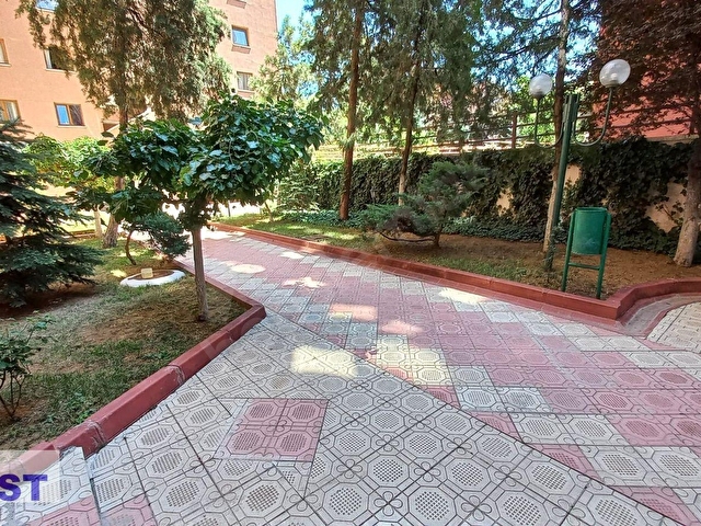 DOSTTAN KİRALIK  EMEK ÖZKOÇ SİTESİNDE 145 M2.ÇOK BAKIMLI 3+1 ÇİFT ASANSÖR AÇIK KAPALI OTOPARKLI - Görsel 30
