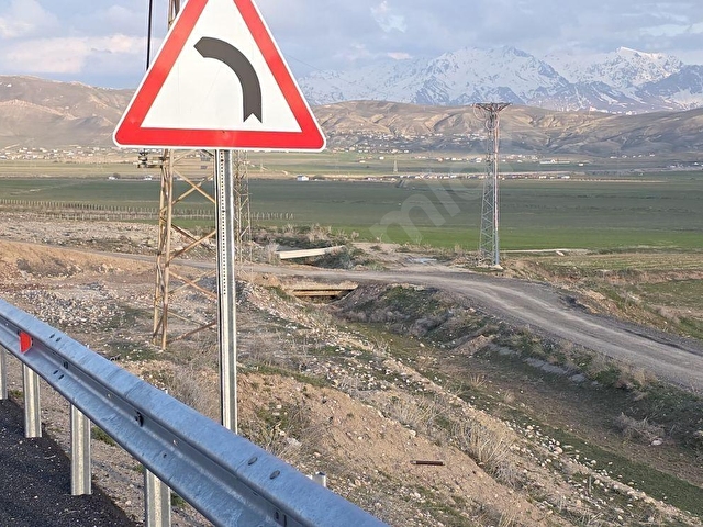 çevre yoluna sıfır satılık ticari konumunda 10 dönüm arazi - Görsel 10
